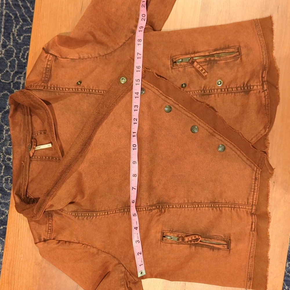 Free People collapsing twill raw edge jacket, size small, rust color - Picture 9 of 11